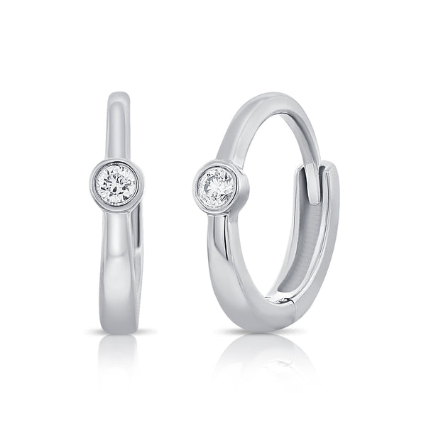 OKGs Collection 0.06ct Solitaire Classic Huggie