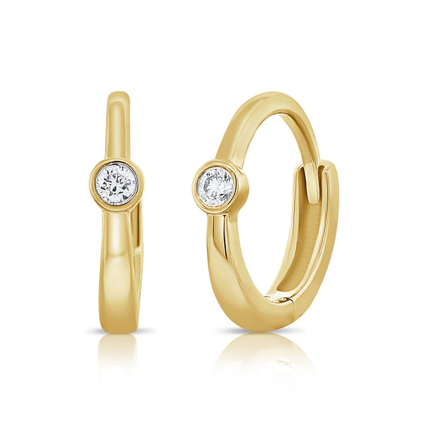 OKGs Collection 0.06ct Solitaire Classic Huggie