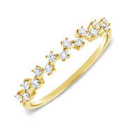 Elegant Diamond Accent Ring in 14K Gold