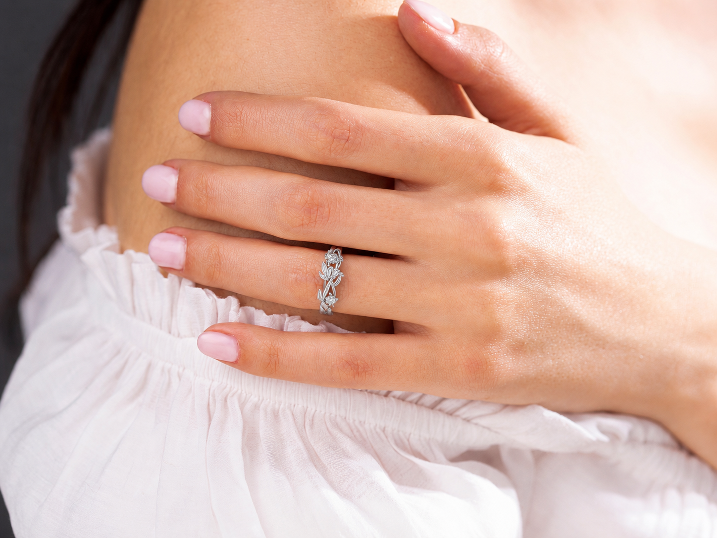 Round Cut Diamond Eternity Band