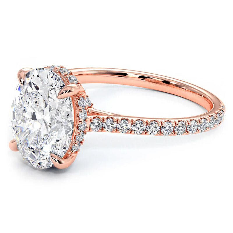 Exquisite Oval-Cut Diamond Halo Engagement Ring with Pave Diamond Band